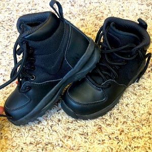 BOYS' LITTLE KIDS' NIKE MANOA LEATHER BOOTS